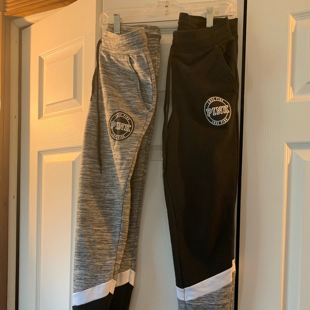 Two PINK Skinny Joggers Black and Gray XS (Lot 2)